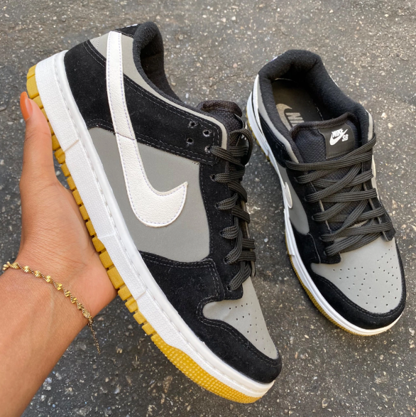 Air Dunk Low SB  Preto e Cinza - Sola Amarela