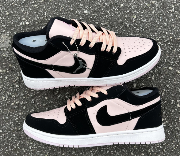 Air Jordan Low  (Rosa e Preto)