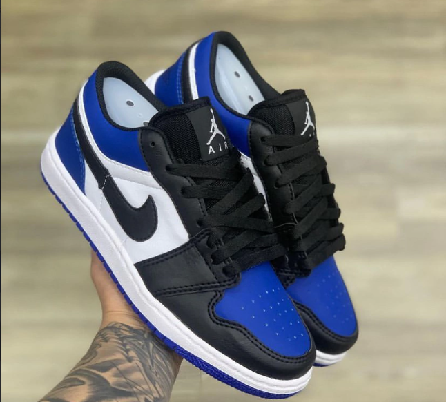 Air Jordan Low  (Branco Azul e Preto)