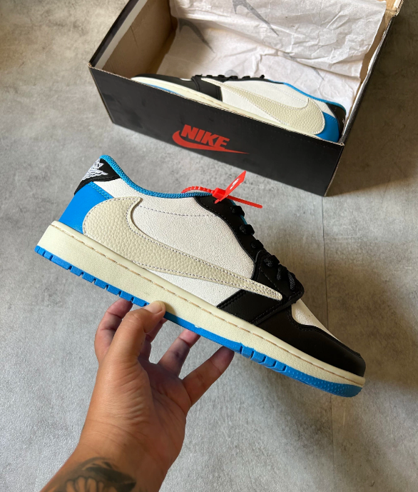 Air Jordan 1 Low Travis Scott Fragment